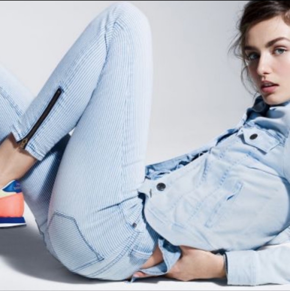 🌷3/$15🌷 J. Crew Toothpick Jeans in Railroad Stripe